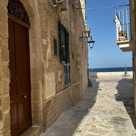 Casa Vacanze San Salvatore Centro Storico Monopoli Exterior foto